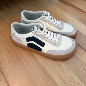 Splay Shoes 101 size 9 Women’s Cream Black Gray